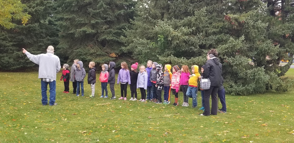 Kindergaten students